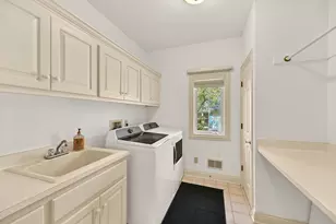 2636 W Lake Forest Ct, Mequon, WI 53092 - Photo 17
