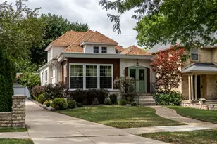 5861 N Bay Ridge Ave, Whitefish Bay, WI 53217 - Photo 1