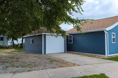 615 N 4th St, Watertown, WI 53098 - Photo 15