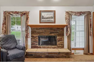 1110  Gruennert Ct, Jefferson, WI 53549 - Photo 9