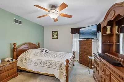 1110  Gruennert Ct, Jefferson, WI 53549 - Photo 21