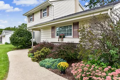 14000 W Wilbur Dr, New Berlin, WI 53151 - Photo 3