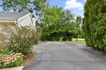 14000 W Wilbur Dr, New Berlin, WI 53151 - Photo 31