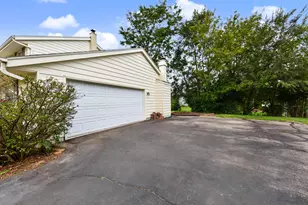 14000 W Wilbur Dr, New Berlin, WI 53151 - Photo 39