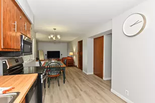 14000 W Wilbur Dr, New Berlin, WI 53151 - Photo 13