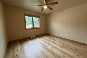 4023 Spring Ct, Sheboygan, WI 53083 - Photo 7