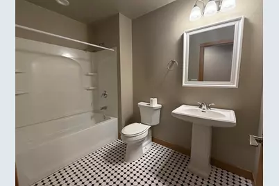 4023  Spring Ct, Sheboygan, WI 53083 - Photo 13