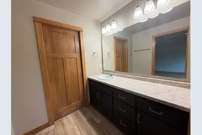4023  Spring Ct, Sheboygan, WI 53083 - Photo 9