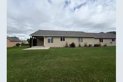4023  Spring Ct, Sheboygan, WI 53083 - Photo 19