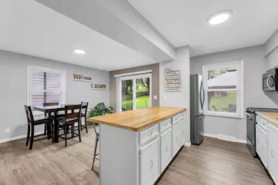 225  McDivitt Ln #B, Mukwonago, WI 53149 - Photo 15