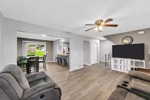 225 McDivitt Ln, Mukwonago, WI 53149 - Photo 3