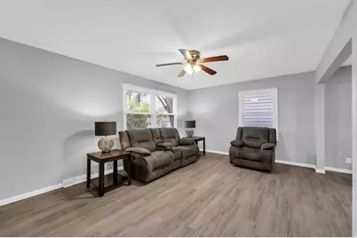 225  McDivitt Ln #B, Mukwonago, WI 53149 - Photo 9