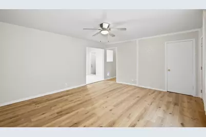 10325 W Silver Spring Dr, Milwaukee, WI 53225 - Photo 9