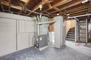 10325 W Silver Spring Dr, Milwaukee, WI 53225 - Photo 25