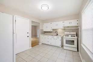 6826 W Congress St, Milwaukee, WI 53218 - Photo 9
