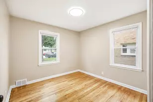 6826 W Congress St, Milwaukee, WI 53218 - Photo 17