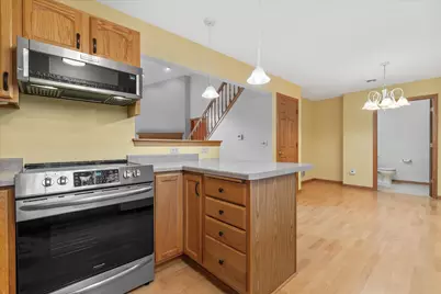 686  Stoney Creek Ct #2, West Bend, WI 53095 - Photo 7