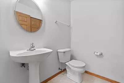 686  Stoney Creek Ct #2, West Bend, WI 53095 - Photo 11