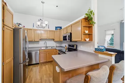 3109 S Toldt Pkwy, West Allis, WI 53227 - Photo 3