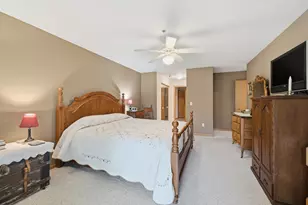 3109 S Toldt Parkway, West Allis, WI 53227 - Photo 9