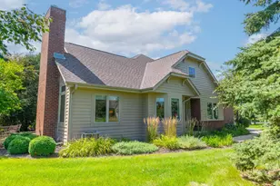 10820 N Essex Dr, Mequon, WI 53092 - Photo 33