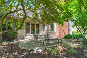 10820 N Essex Dr, Mequon, WI 53092 - Photo 35