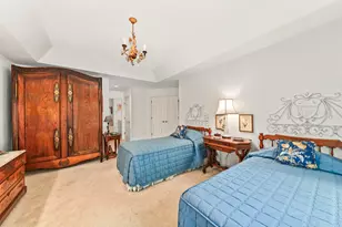 10820 N Essex Dr, Mequon, WI 53092 - Photo 15