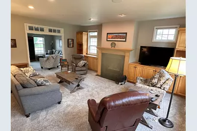 736  Wisconsin Ave, Oostburg, WI 53070 - Photo 3