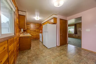 1921 N 29th St, Sheboygan, WI 53081 - Photo 7