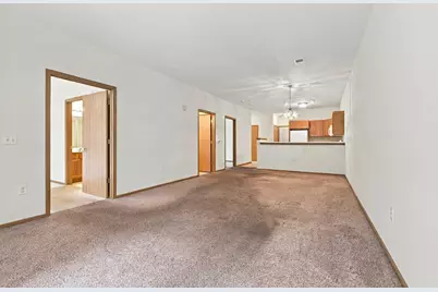 2183  Pine Ridge Ct #G, Grafton, WI 53024 - Photo 7