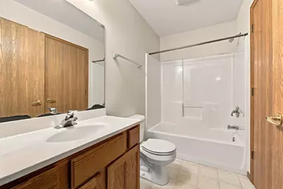 2183  Pine Ridge Ct #G, Grafton, WI 53024 - Photo 13