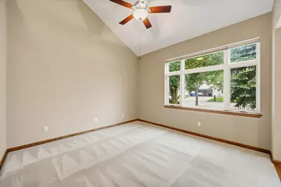864  Ashley Ave, Port Washington, WI 53074 - Photo 3