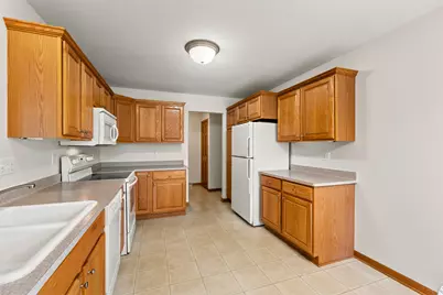 2824  Raintree Ln, Waukesha, WI 53189 - Photo 19