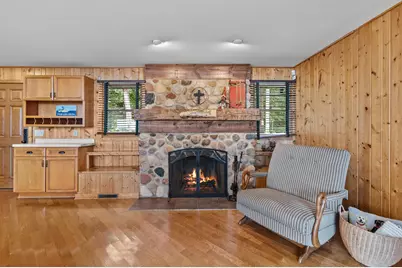 264 W Park Dr, Twin Lakes, WI 53181 - Photo 15