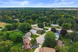 1324 W Paradise Ct, Glendale, WI 53209 - Photo 45