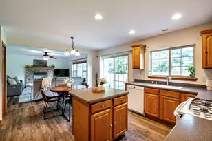 3762 E Stargrass Ln, Oak Creek, WI 53154 - Photo 7