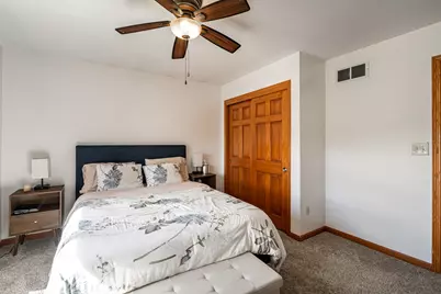 3762 E Stargrass Ln, Oak Creek, WI 53154 - Photo 21