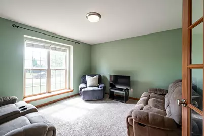 3762 E Stargrass Ln, Oak Creek, WI 53154 - Photo 9