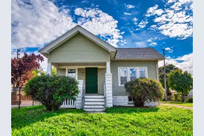 5742 N 43rd St, Milwaukee, WI 53209 - Photo 1