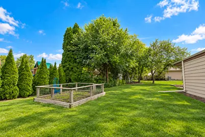 3635 S Greenlawn Ter, New Berlin, WI 53151 - Photo 5