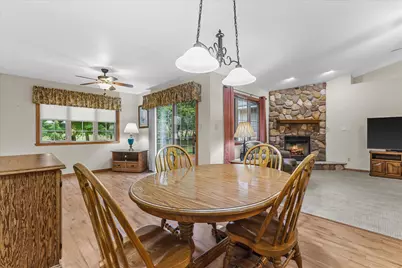 941 W York St, Oak Creek, WI 53154 - Photo 5