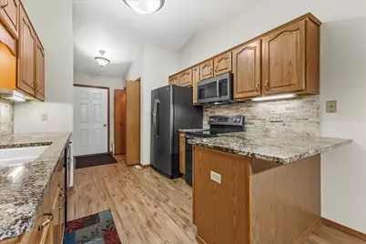 941 W York St, Oak Creek, WI 53154 - Photo 11