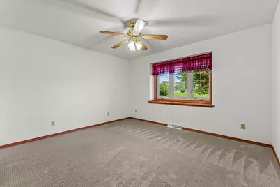 941 W York St, Oak Creek, WI 53154 - Photo 19