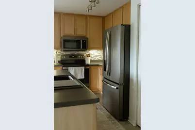 N17W26522  Meadowgrass Cir #B, Pewaukee, WI 53072 - Photo 11