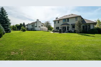 3260 E James Dr, Oak Creek, WI 53154 - Photo 85