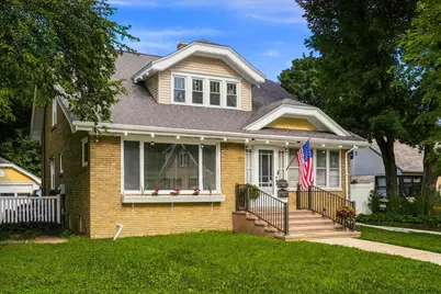 W65N780  Washington Ave, Cedarburg, WI 53012 - Photo 1