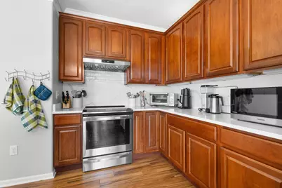 3842 S Lake Dr #16, Saint Francis, WI 53235 - Photo 7