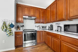 3842 S Lake Dr, Saint Francis, WI 53235 - Photo 7