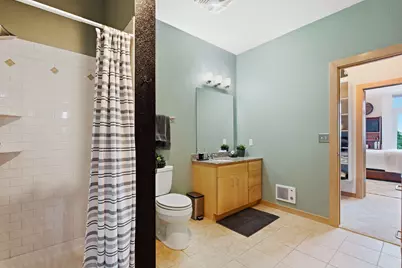 601 E Ogden Ave #504, Milwaukee, WI 53202 - Photo 21