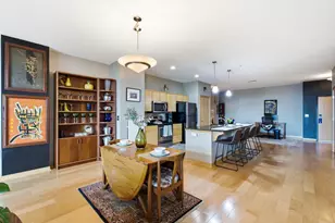 601 E Ogden Ave, Milwaukee, WI 53202 - Photo 7